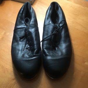 Tap shoes size 7.5 with plenty of use left